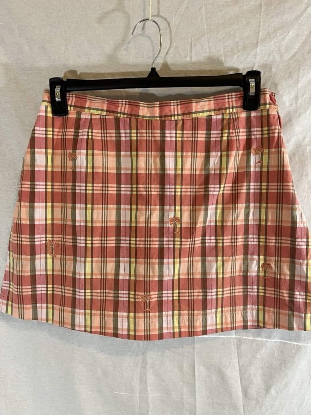 KT Golf Women’s 14P Pink Plaid Golf Skort W/ Embroidered Palm Trees